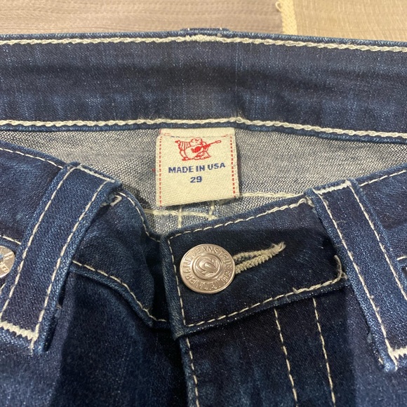 True Religion Blue Jeans w/back pocket stone design, boot cut style in size 29. - Picture 3 of 4